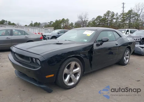 2013 Dodge Challenger Sxt z USA, uszkodzony, nr VIN 2C3CDYAG9DH649457